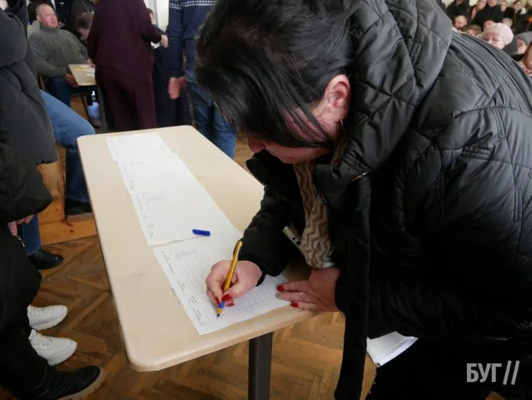 У селі на Волині УПЦ МП зірвали перехід храму до ПЦУ. Відео