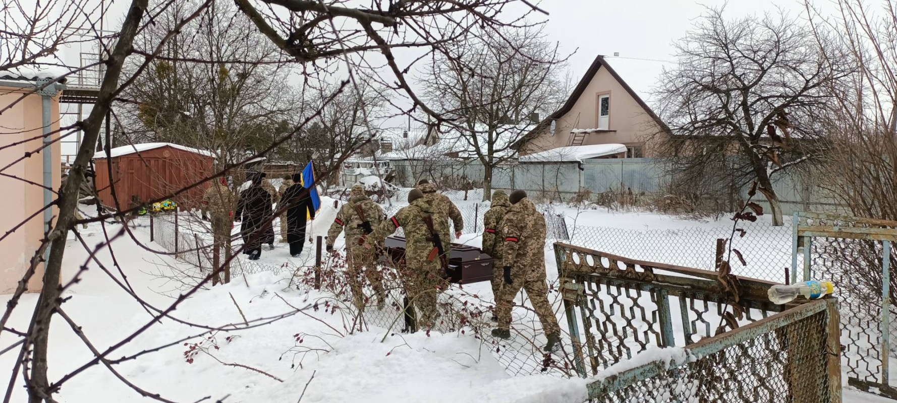 Серце зупинилося під час лікування: на Волині попрощалися з молодим військовослужбовцем Денисом Деркачем