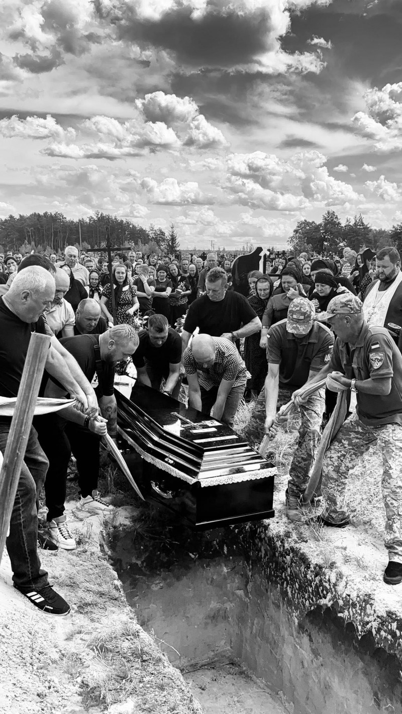 Віддав життя за Україну: на Волині попрощалися з Героєм Олегом Козловським