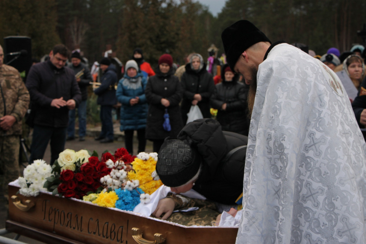 Мінно-вибухова травма забрала життя Героя: на Волині попрощались із 28-річним захисником Володимиром Левчиком