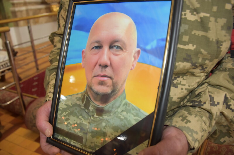 У Луцьку провели в останню путь полеглого військовослужбовця Олександра Кобилька