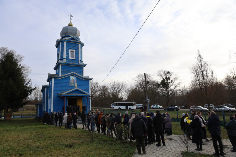 Майже два роки вважався зниклим безвісти: у Луцькому районі в останню дорогу провели Героя Георгія Гайдая