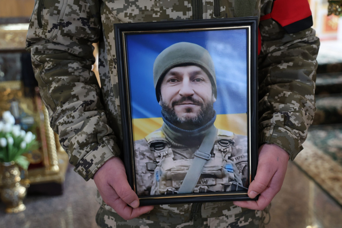 Навіки 53: біля Луцька попрощалися з Героєм Сергієм Гузем