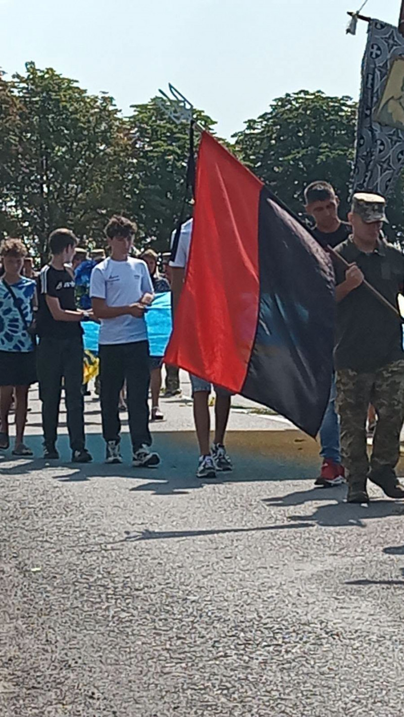 Понад два роки вважався зниклим безвісти: на Волині поховали Героя Олександра Лавренчука