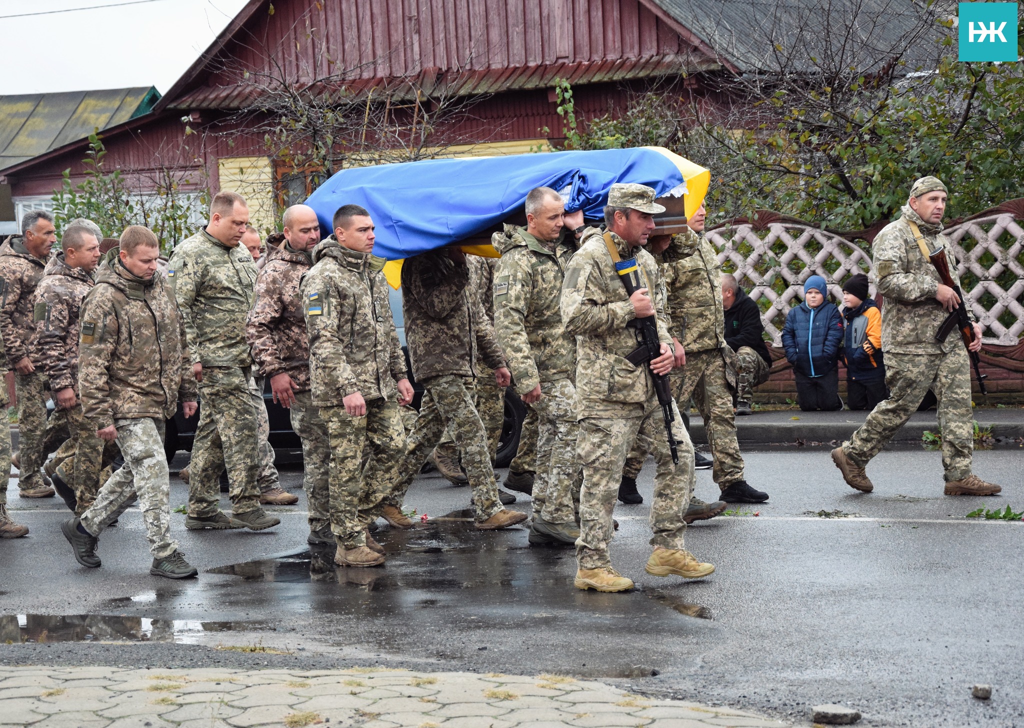 Навіки молодий: на Волині в останню дорогу провели Героя Олега Гарбара