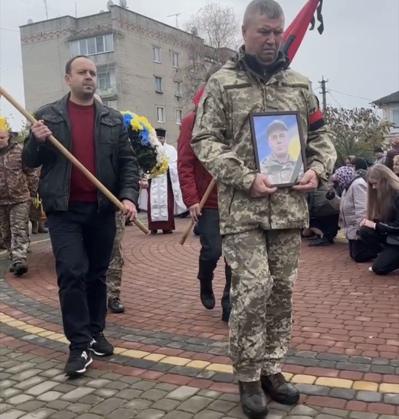 Загинув від ворожого скиду з БпЛА: на Волинь назавжди повернувся Герой Віктор Яручик