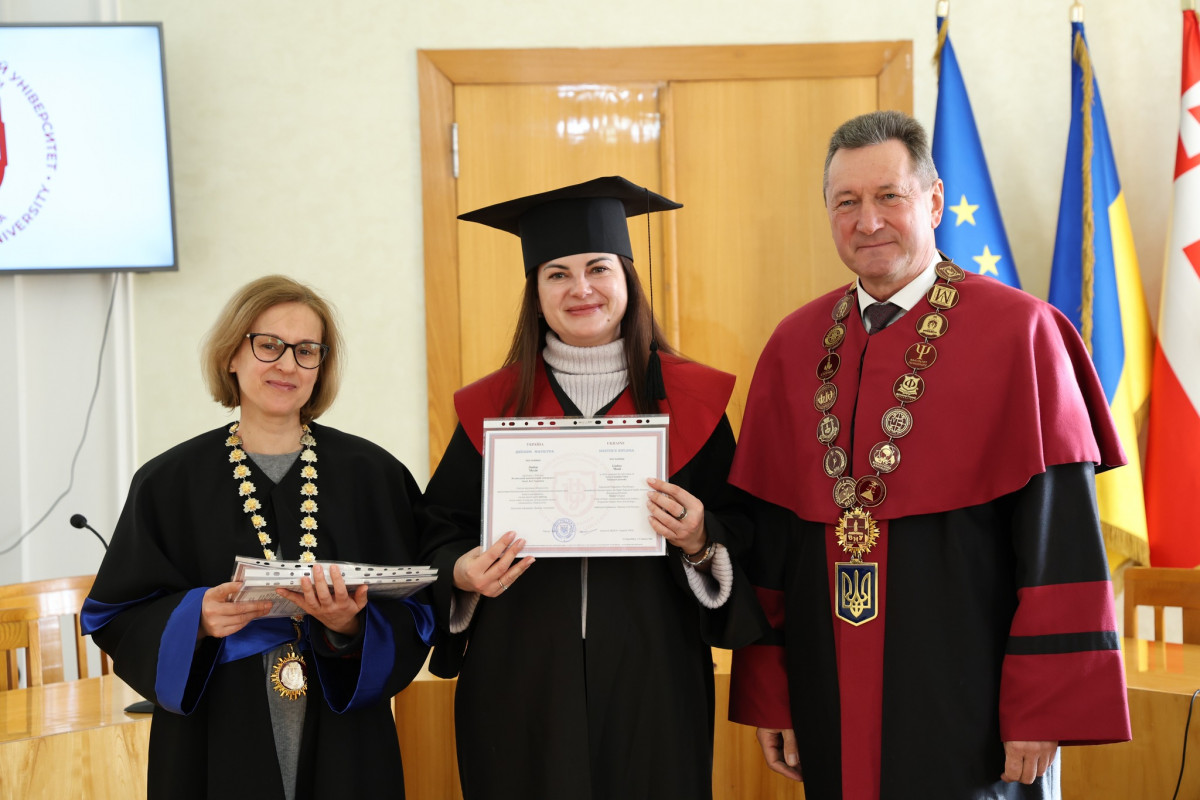 У волинському виші випускники-магістри інституту неперервної освіти отримали дипломи