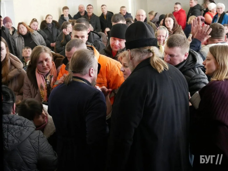 У селі на Волині УПЦ МП зірвали перехід храму до ПЦУ. Відео