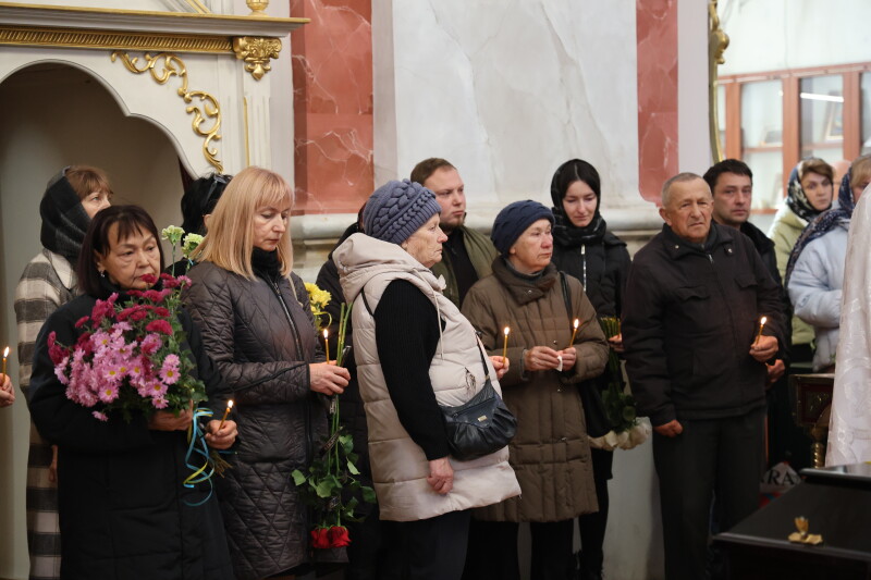 У Луцьку попрощалися з Героєм Вадимом Смірновим, який понад рік вважався зниклим безвісти