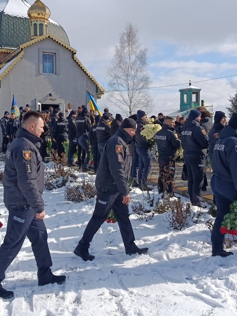 Назавжди 23: на Волині попрощалися з поліцейською Вікторією Шпилькою, яка загинула внаслідок теракту у Львові