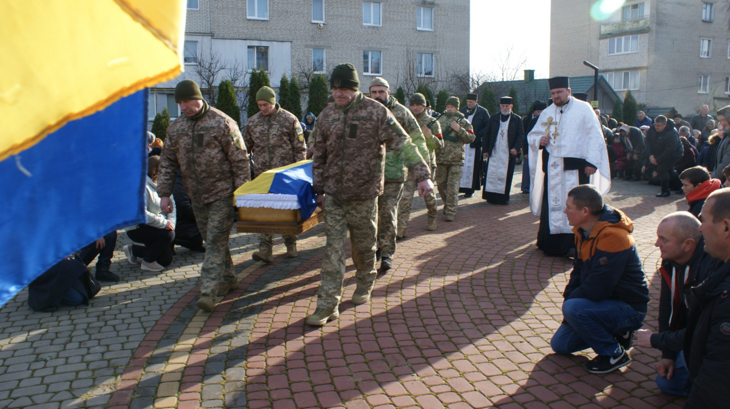 Через три місяці після мобілізації загинув: волиняни попрощалися з Вячеславом Бовконюком
