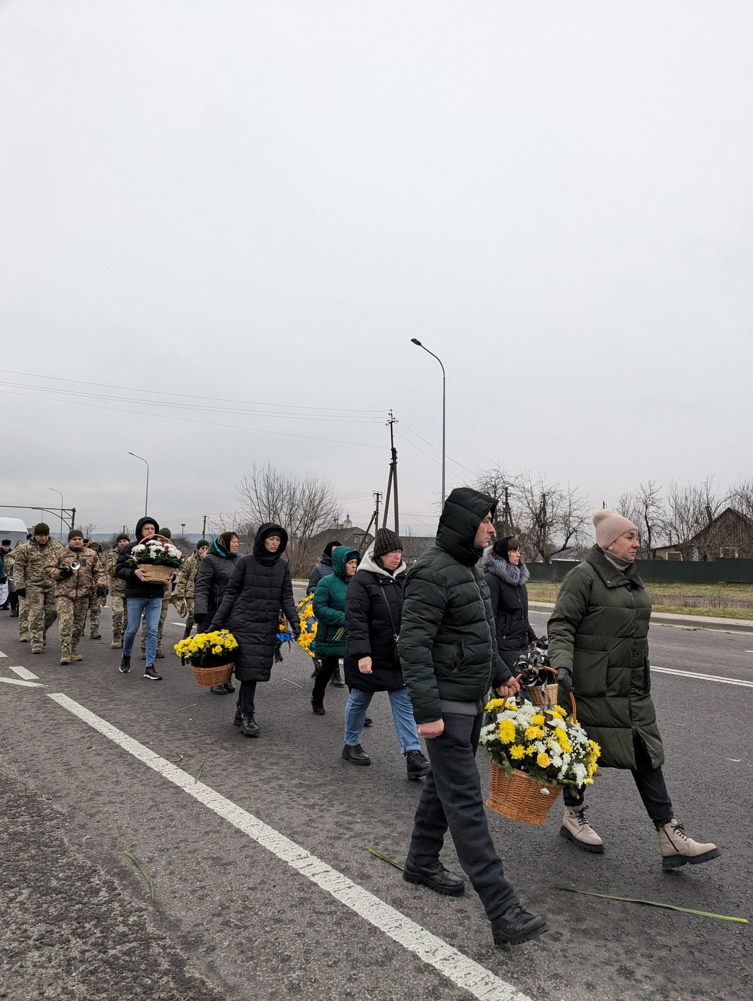 Серце зупинилося у лікарні: на Волині попрощалися з Героєм Олегом Котом