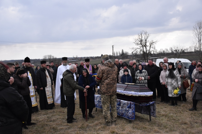Загибель підтвердила ДНК-експертиза: на Волині після року невідомості попрощалися з Героєм Михайлом Шевчуком