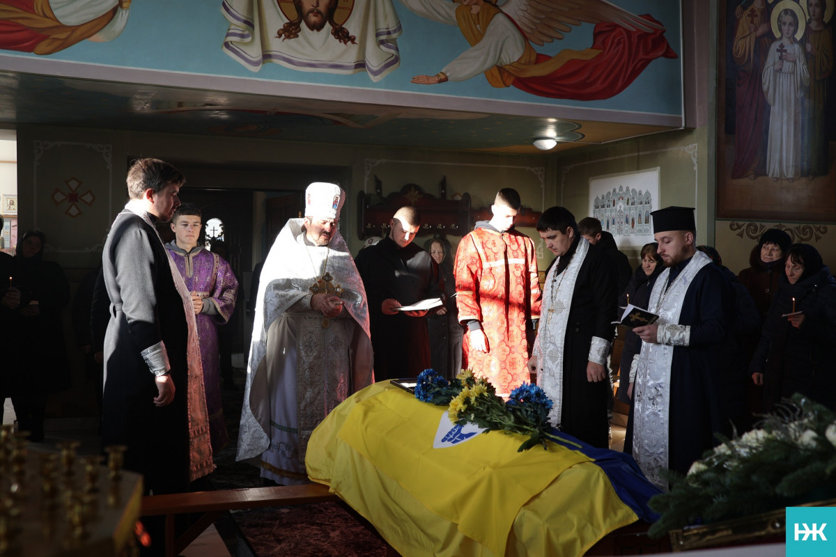 Без батька залишилися п'ятеро дітей: на Волині в останню путь провели Героя, який вважався безвісти зниклим