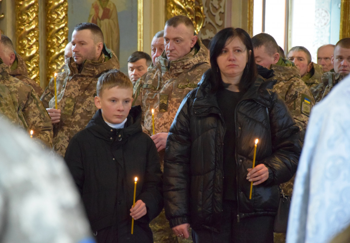 У Луцьку родинам загиблих прикордонників вручили їхні посмертні нагороди