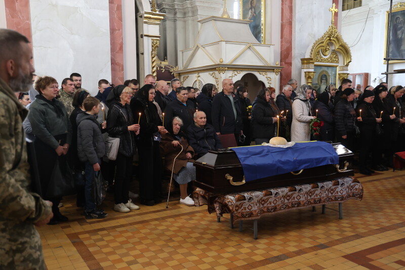 У Луцьку в один день прощалися з трьома Героями - Сергієм Кравченком, Андрієм Крачуновим та Олексієм Каплуном