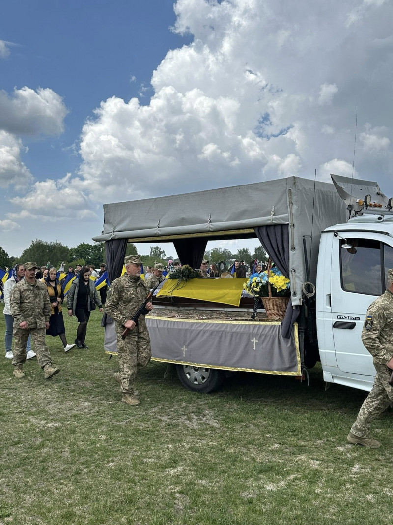 На Волині провели в останню путь захисника Андрія Трохимчука