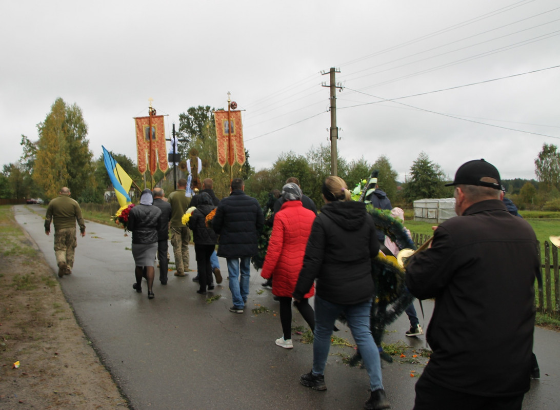 Загинув у полоні: волиняни провели до місця вічного спочинку воїна Ярослава Гарбара