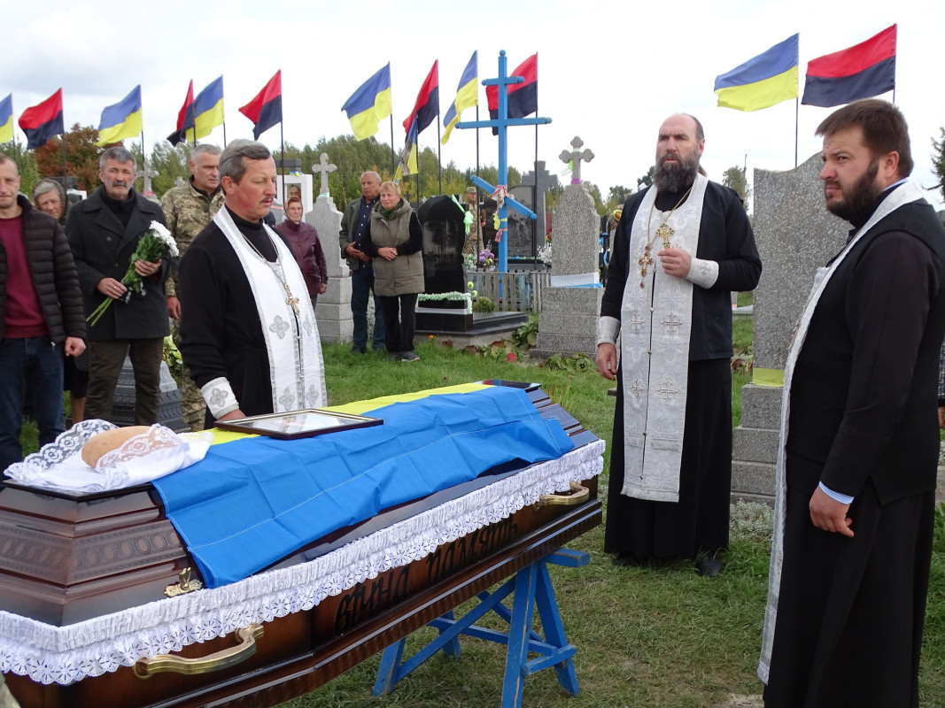 Загибель підтвердила ДНК-експертиза: на Волині попрощались з Героєм Михайлом Ткачуком