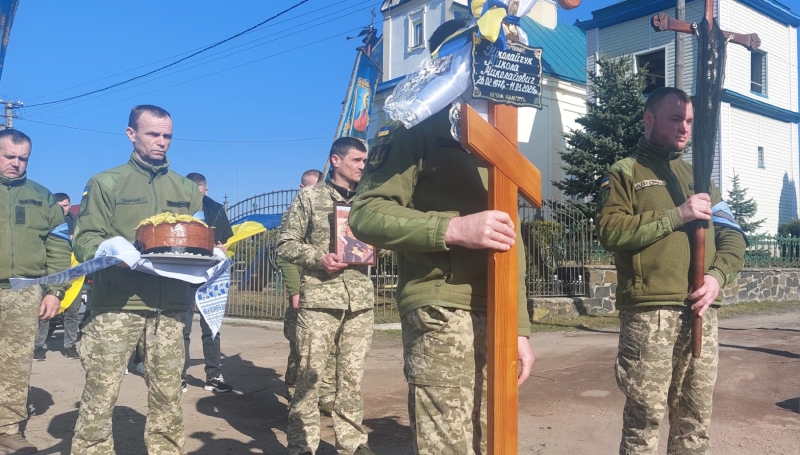 Його бойовий шлях пролягав через найгарячіші точки: на Волині попрощалися з воїном Миколою Ніколайчуком