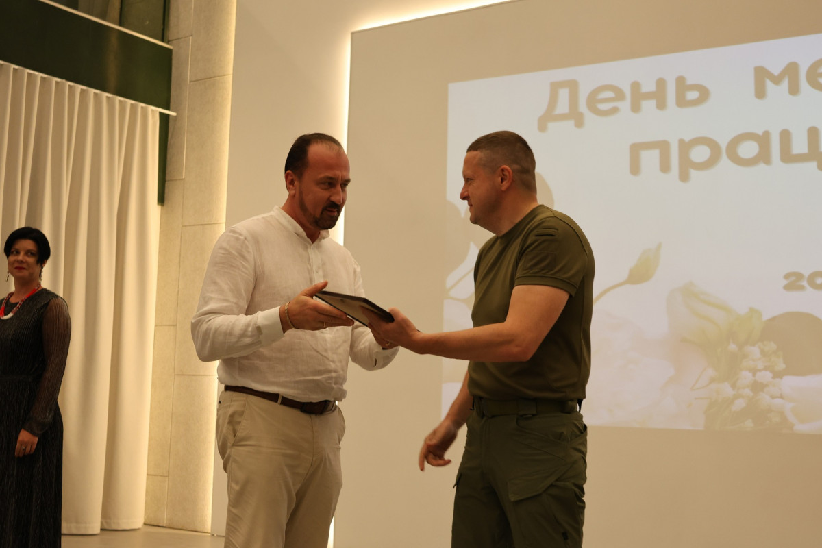 Відзнаки МОЗ й ОДА: медиків Волині привітали з професійним святом