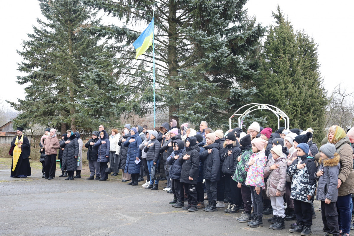 На Волині відкрили меморіальну дошку загиблому Герою Олександру Оленичу