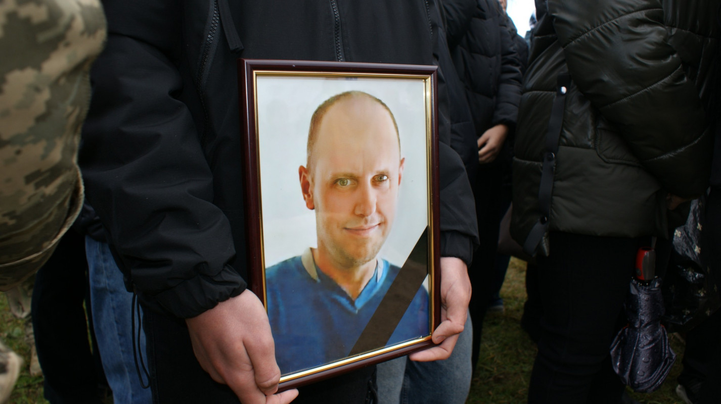 Світла людина зі щирим серцем: на Волині попрощалася з військовим Миколою Пахлею
