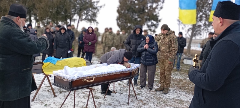 Війна забрала у батьків – сина, у донечки – батька: на Волині попрощалися із 34-річним Героєм Сергієм Буйницьким