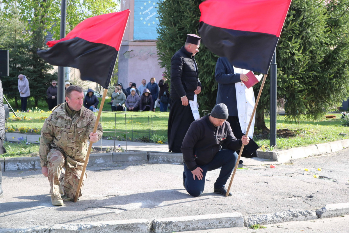 На Волині провели в останню дорогу захисника Івана Гутверта