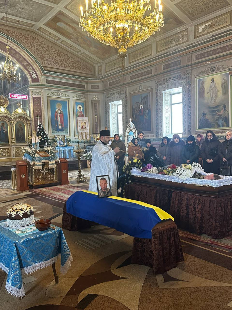 Зі сльозами та молитвою: Волинь провела на вічний спочинок воїна Андрія Велимця