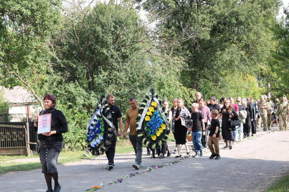Загинув понад півтора року тому у Курській області: на Волині поховали захисника Миколу Собчука