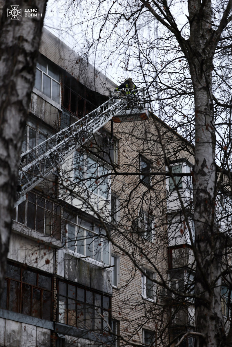 У Луцьку горіла квартира: врятували двох людей