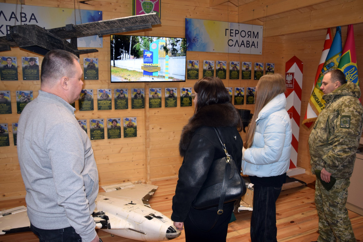 У Луцьку родинам загиблих прикордонників вручили їхні посмертні нагороди