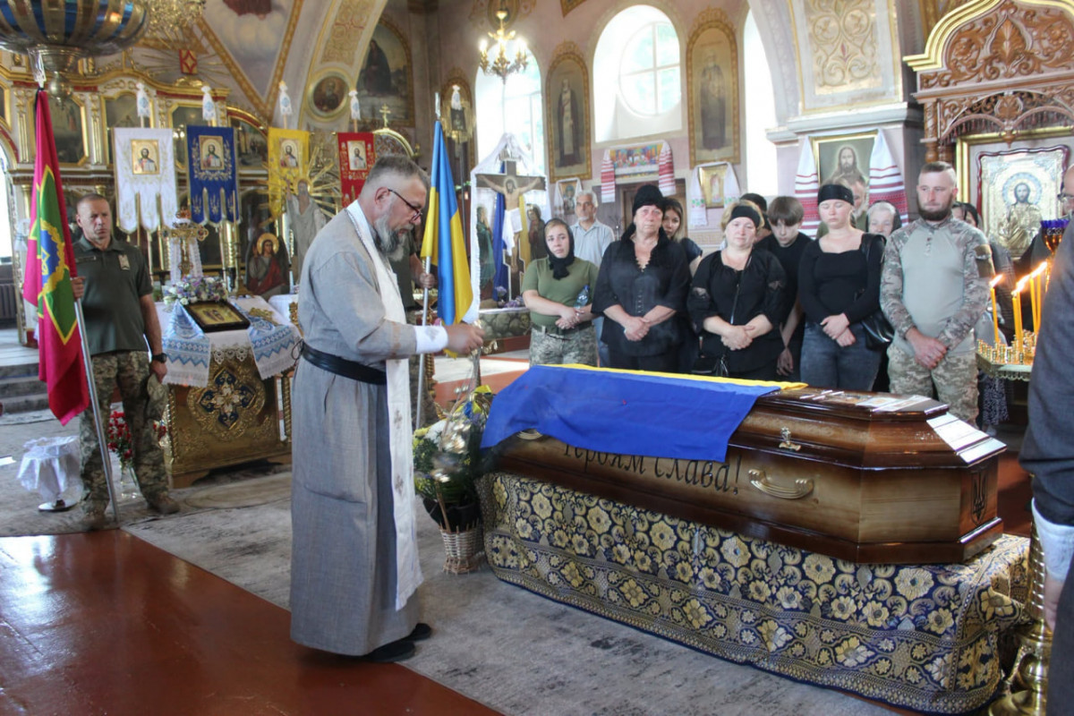 «Він ніколи не жалівся»: волиняни попрощалися із захисником Михайлом Присяжнюком