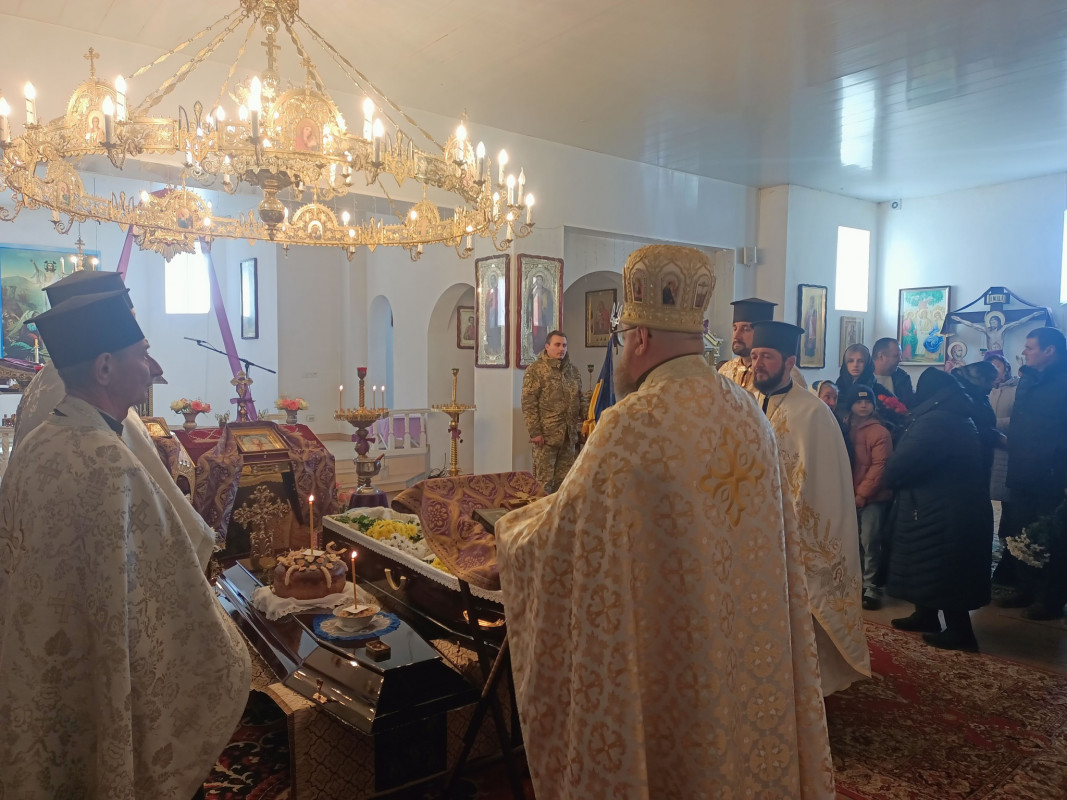 Не встиг повоювати, бо життя обірвалося через хворобу під час навчання: на Волині попрощалися із солдатом Вадимом Новосадом