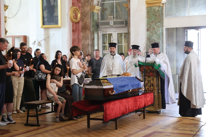 У Луцьку попрощалися з захисником Дмитром Солонніковим