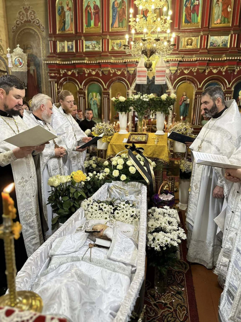 Понад 30 років був настоятелем храму: на Волині провели в останню путь священника