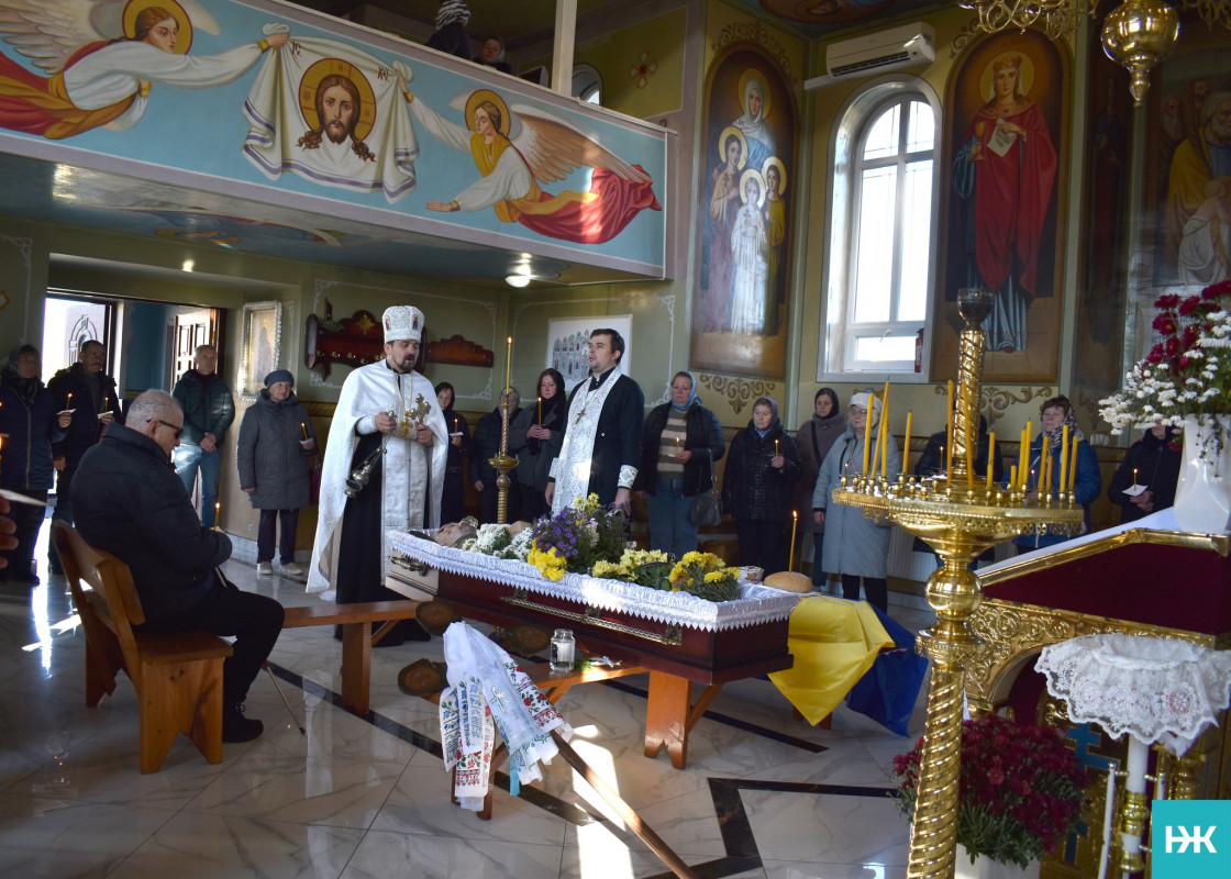 Смерть спіткала не на полі бою, а на відносно мирній території: на Волині попрощались з Героєм Іваном Андрусиком