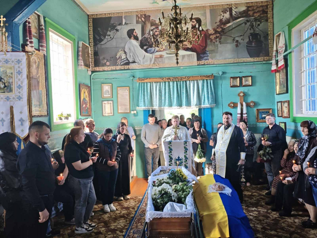 Помер під час служби: на Волині попрощалися з 55-річним Героєм Миколою Соловенюком