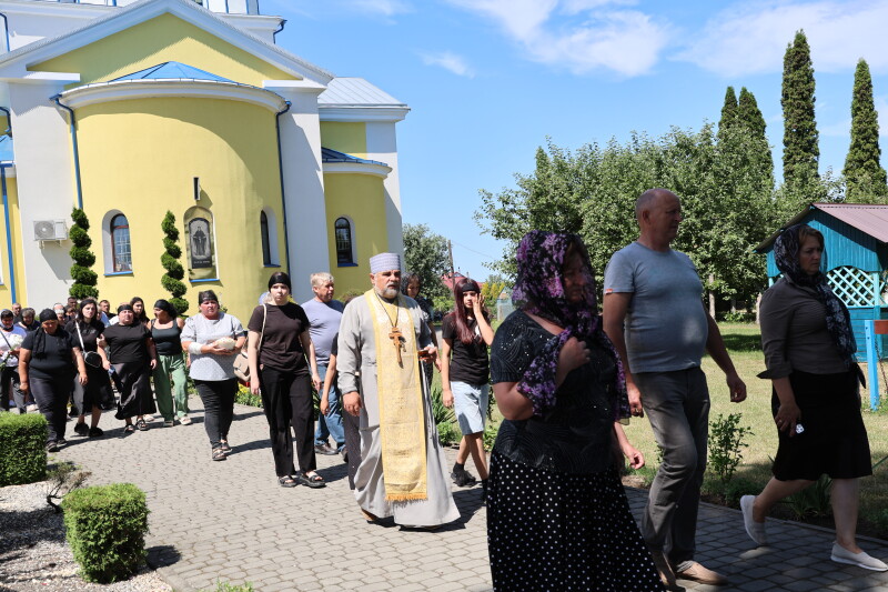 Вважався зниклим безвісти: у Луцькій громаді в останню дорогу провели захисника Юрія Клевця