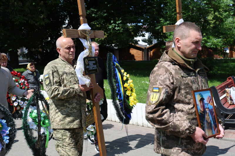 У Луцьку в один день прощалися з трьома Героями - Сергієм Кравченком, Андрієм Крачуновим та Олексієм Каплуном