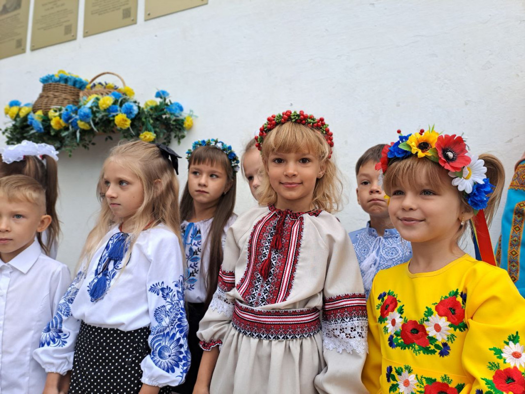 Замість квітів – донат на підтримку ЗСУ: як у Ковельській громаді відзначили День знань