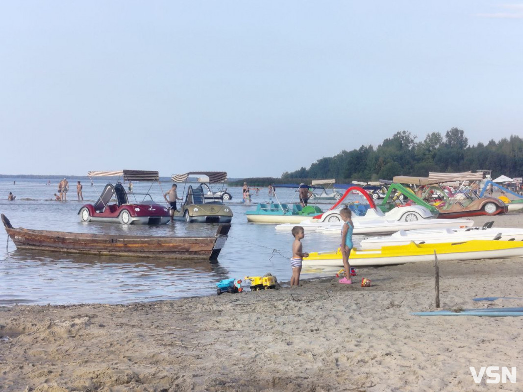 Останній день літа на Світязі: відпочинок, смаколики та кришталево чиста вода