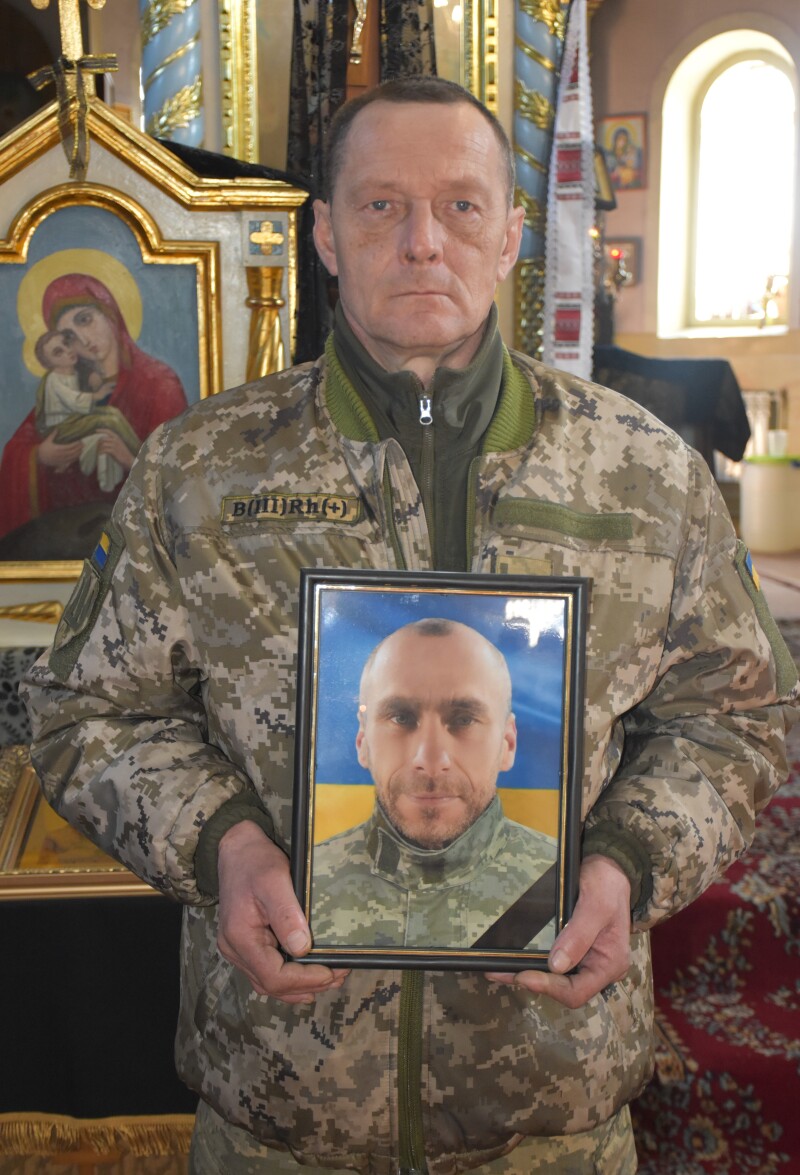 У Луцькій громаді попрощалися з Героєм Володимиром Марчуком, який загинув понад 8 місяців тому