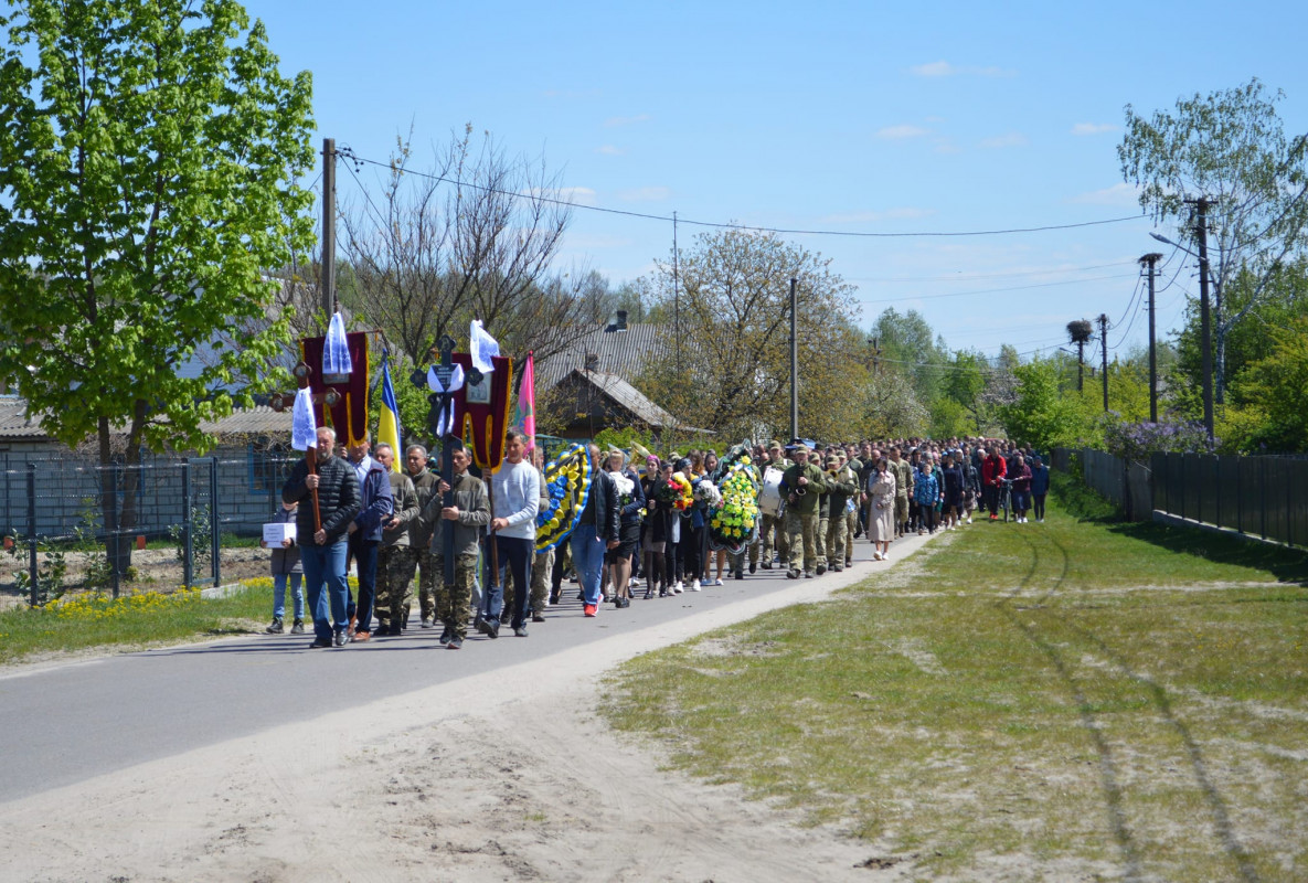 Залишилося двоє діток: на Волині попрощалися із загиблим прикордонником Олександом Жипою