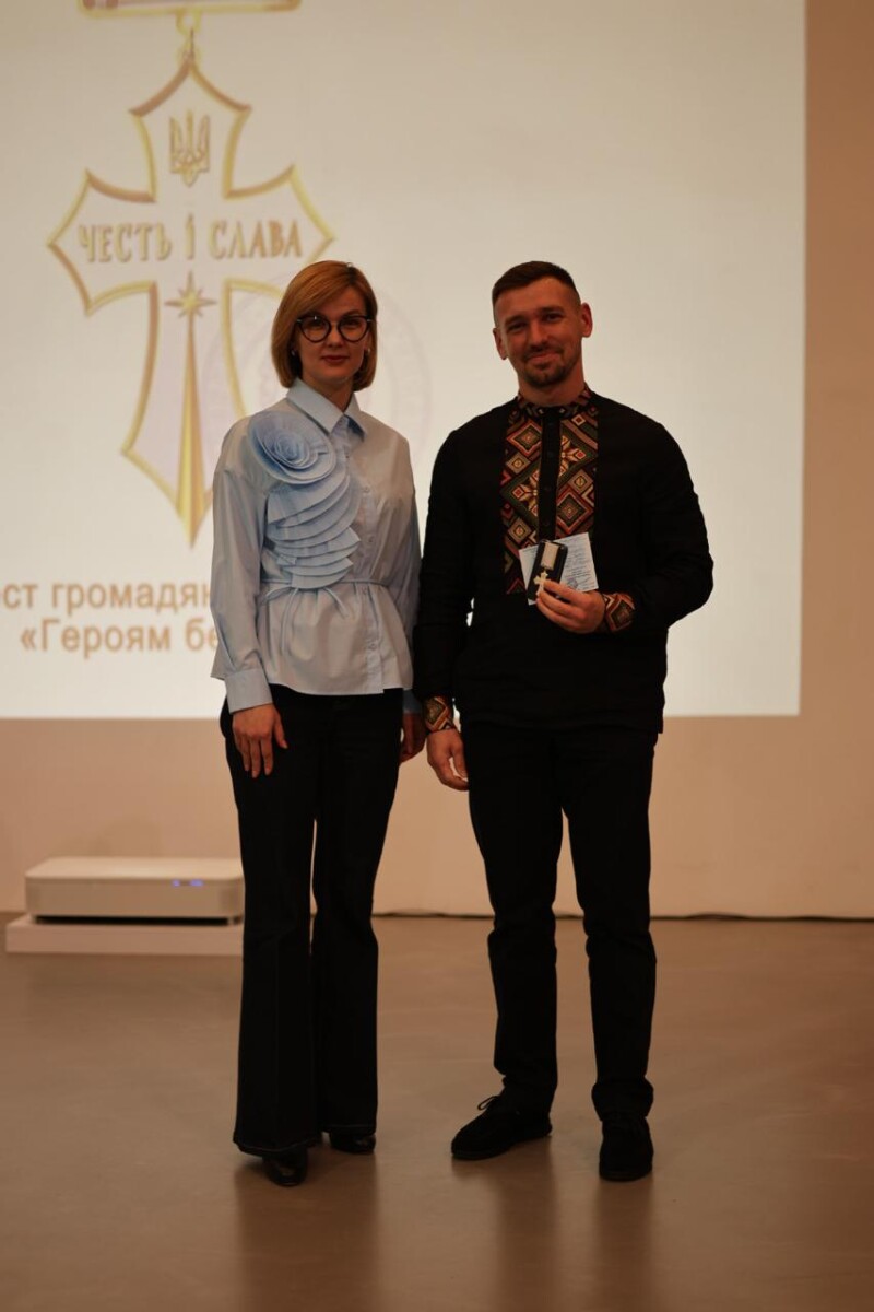 «Герої без зброї»: у Луцьку вручили почесні відзнаки людям, які щодня рятують і допомагають