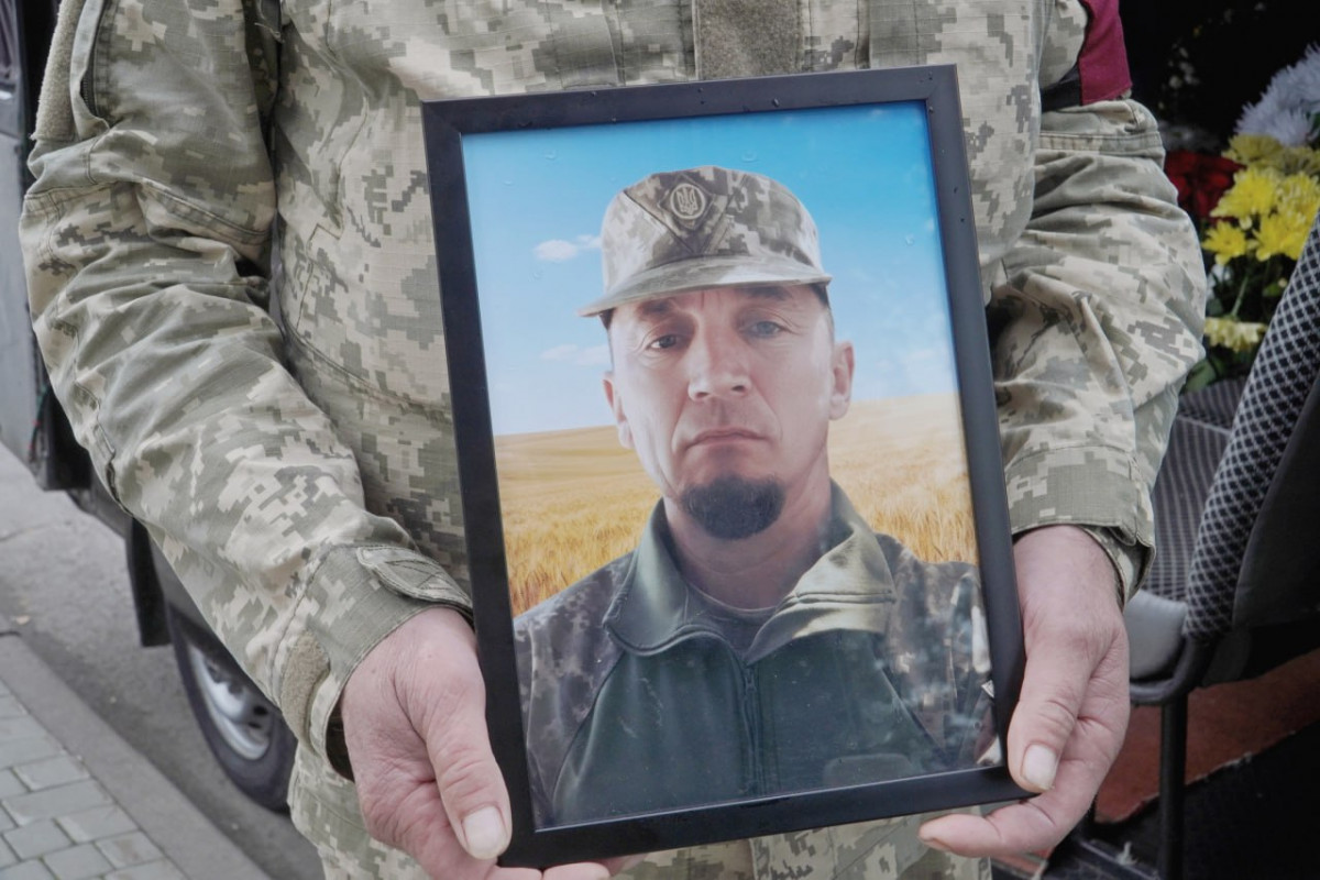 Довгі півтора року вважався зниклим безвісти: на Волині попрощалися з Героєм Михайлом Подгальським