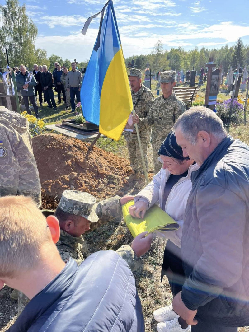 Життя обірвалося у боротьбі за незалежність і за мир для рідної землі: на Волині попрощалися із захисником Олександром Янчуком