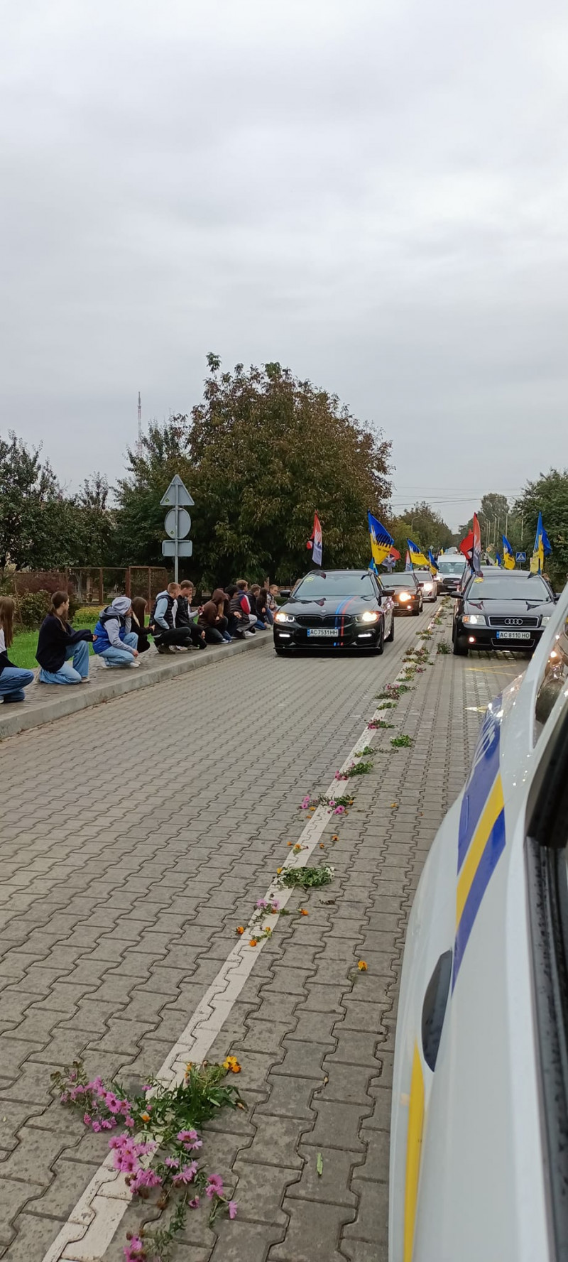 Без батька залишилося четверо дітей: на Волині попрощалися з Героєм Віталієм Сюрхою, який понад рік вважався зниклим безвісти