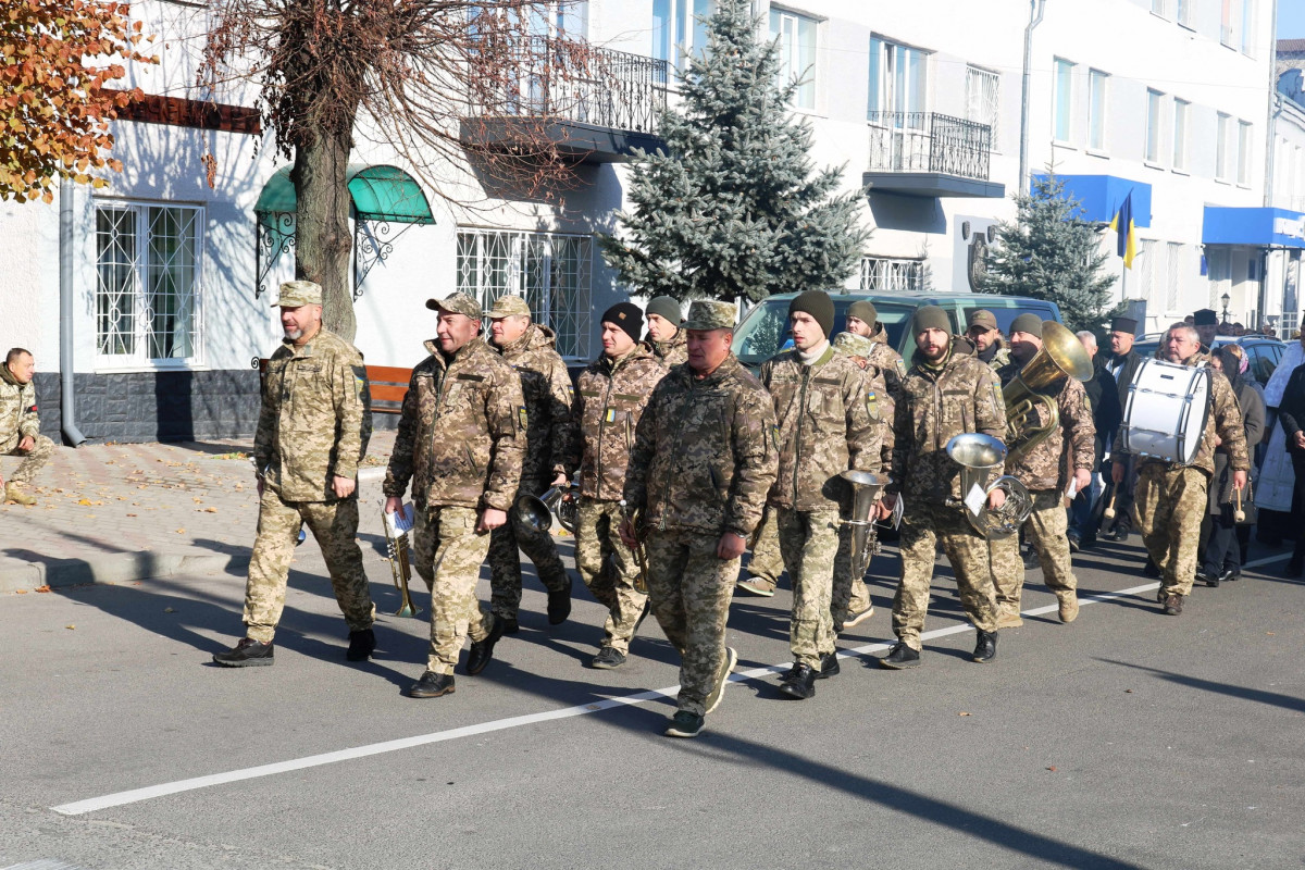 Війна забрала життя батька й сина: на Волині попрощалися з 22-річним спецпризначенцем Назаром Кравчуком